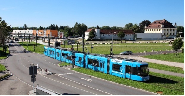 Eröffnung des zweiten Bauabschnitts StadtRegioTram Traun