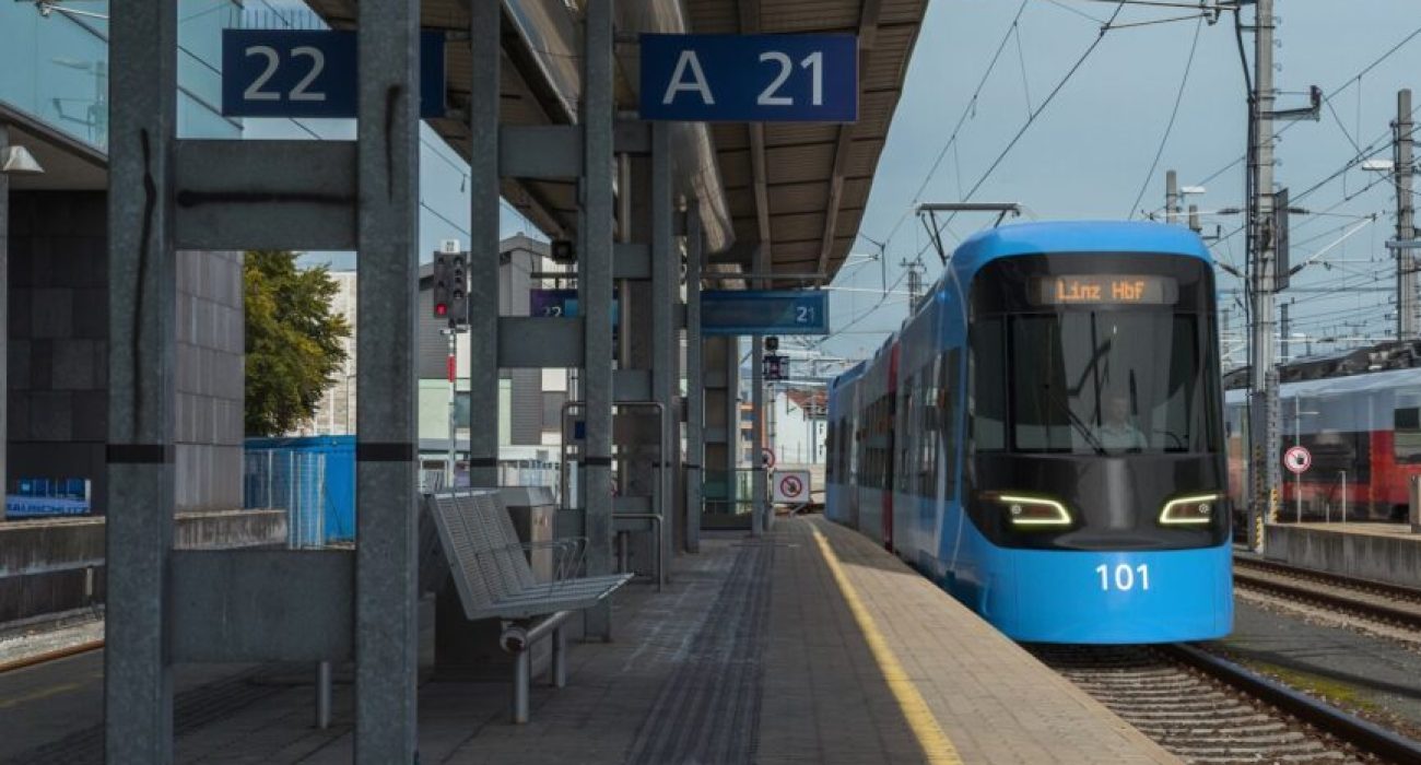 Modellbild der Regional-Stadtbahn Linz (entspricht nicht dem finalen Design)