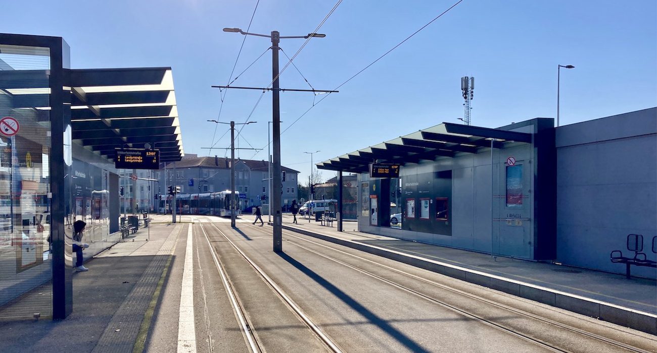 Haltestelle der StadtRegioTram in Traun